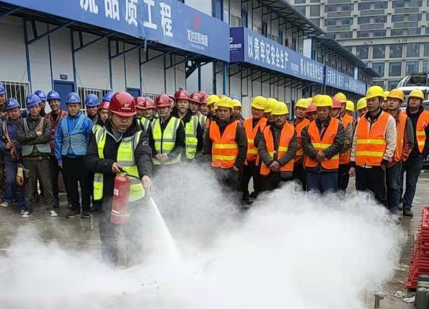 阜陽項目部開展消防應(yīng)急演練